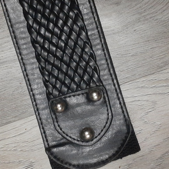 Faux Leather Belt with Woven Accents - Picture 4 of 5